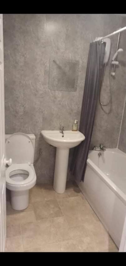 Red Lion Hotel Tredegar מראה חיצוני תמונה