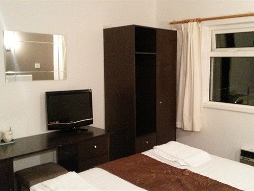 Red Lion Hotel Tredegar מראה חיצוני תמונה