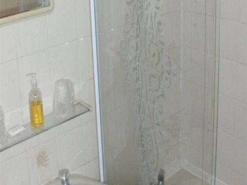 Red Lion Hotel Tredegar מראה חיצוני תמונה
