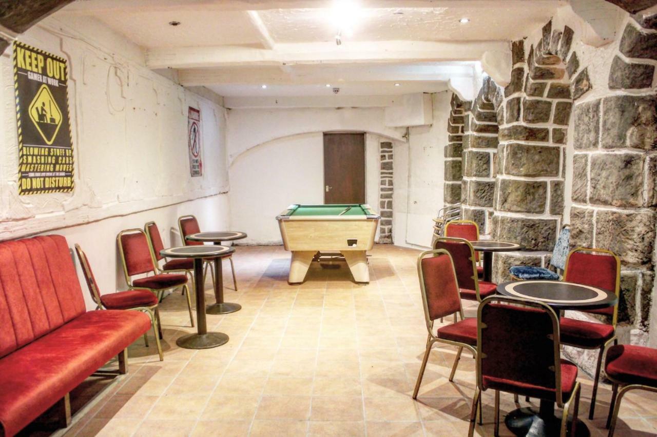 Red Lion Hotel Tredegar מראה חיצוני תמונה